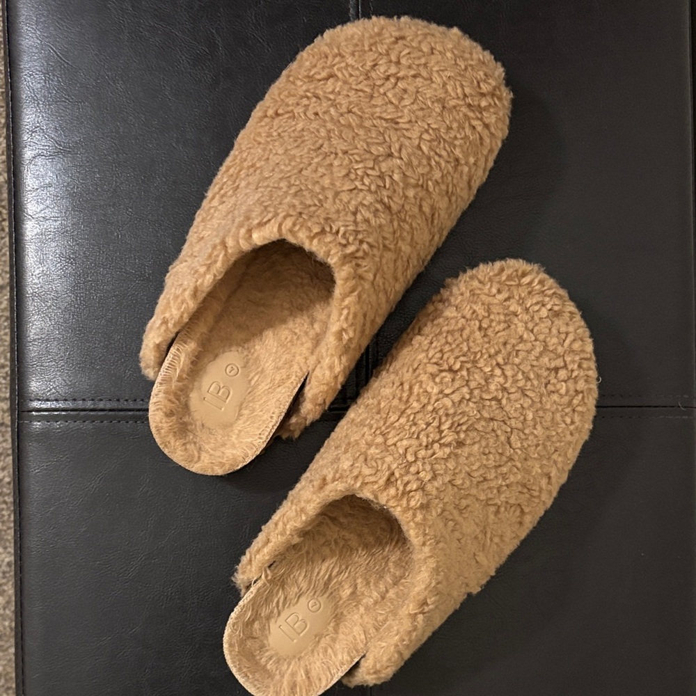 Cozy Tan Fuzzy Slippers
